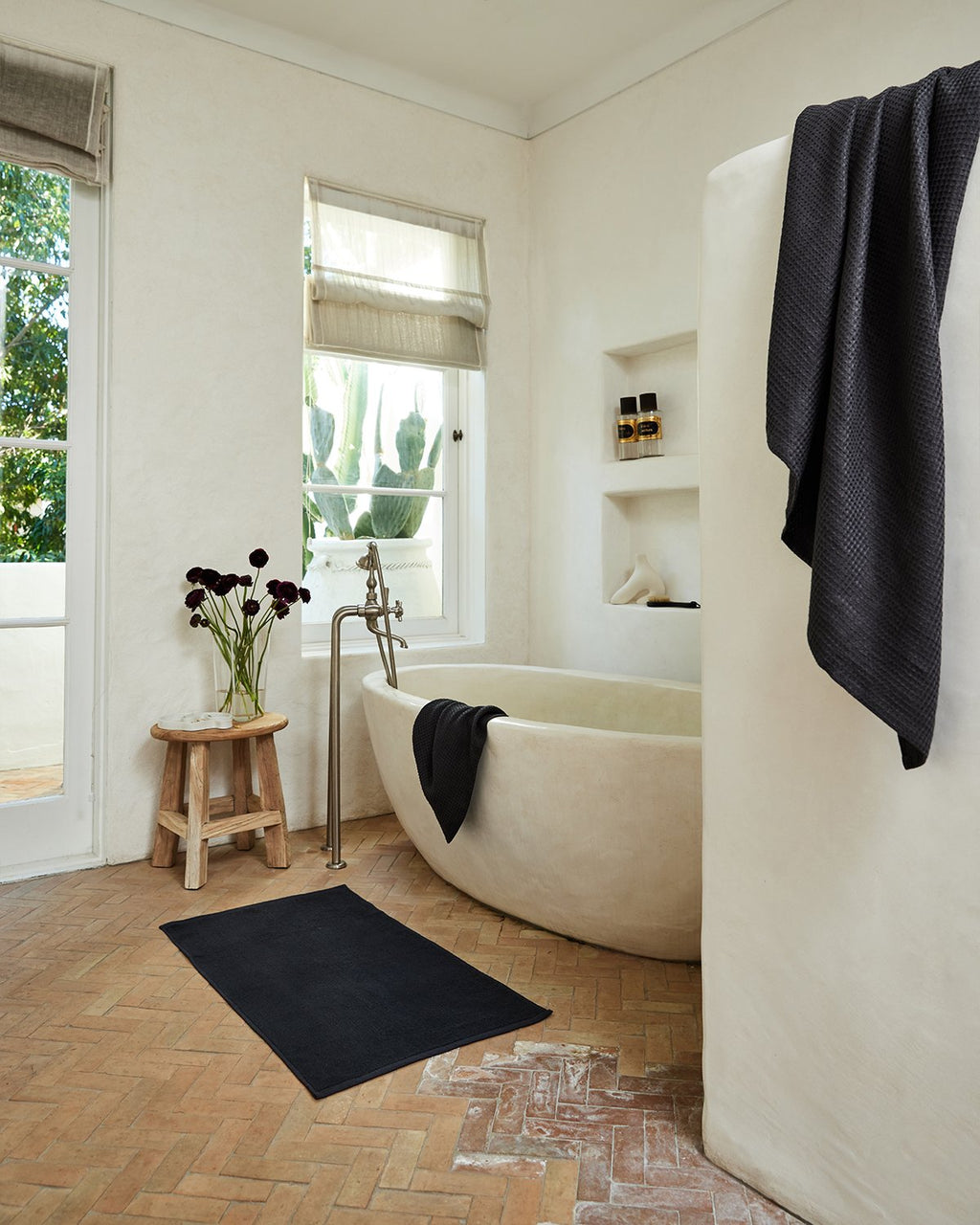 Charcoal 100% French Flax Linen Waffle Bath Mat